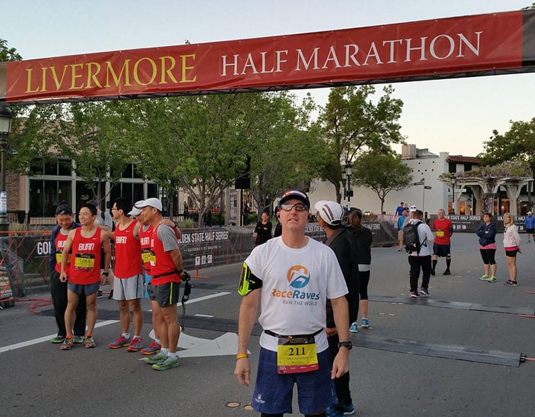 Eric McClendon repping RaceRaves at Livermore Half Marathon